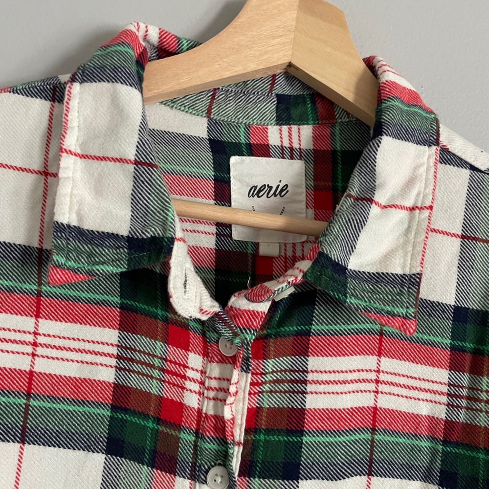 Aerie Flannel Button Down Shirt Womens XL White Red Green Plaid Holiday Festive